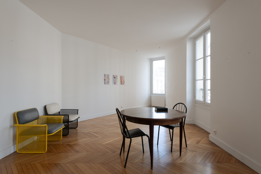 Chez Gaudel de Stampa, 158, rue La Fayette, 75010 Paris - GNOMONS 髀 
 
Jay Chung et Q Takeki Maeda 
. (Goton Paris)